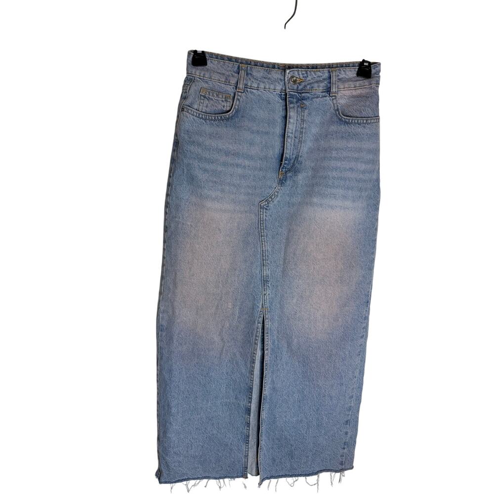 Zara Denim Maxi Skirt Size Small Light Wash Raw Hem Front Slit Y2K